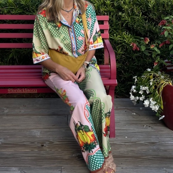 2 pc set size medium - Picture 3 of 3